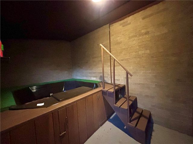 1480 Morgan Drive, Rogers, AR 72756