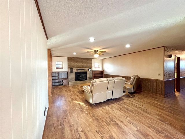 1480 Morgan Drive, Rogers, AR 72756