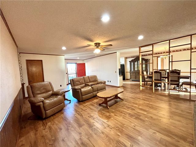 1480 Morgan Drive, Rogers, AR 72756