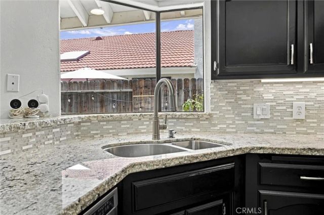 8112 Chaucer, Bakersfield, CA 93311