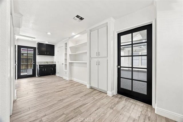 8112 Chaucer, Bakersfield, CA 93311