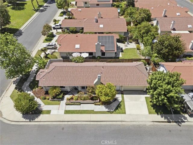8112 Chaucer, Bakersfield, CA 93311