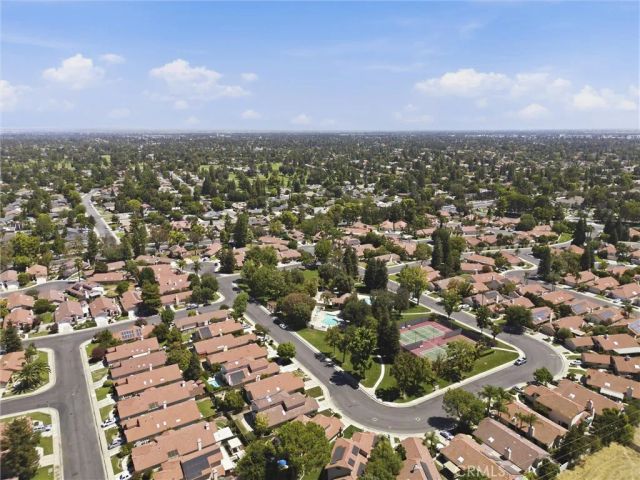 8112 Chaucer, Bakersfield, CA 93311