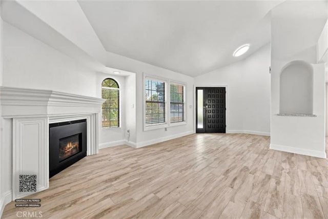 8112 Chaucer, Bakersfield, CA 93311