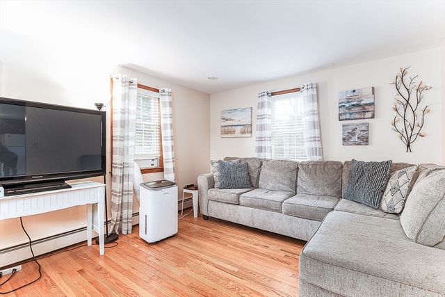 36 Cynthia Road, Seekonk, MA 02771