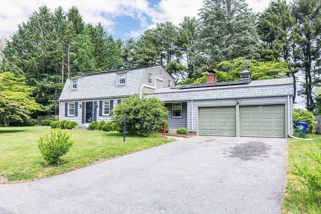 36 Cynthia Road, Seekonk, MA 02771