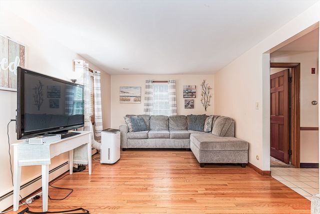 36 Cynthia Road, Seekonk, MA 02771