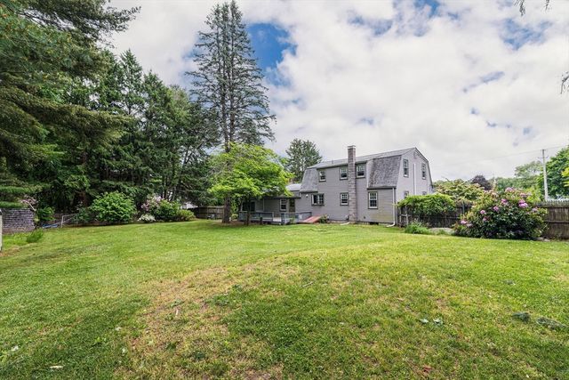 36 Cynthia Road, Seekonk, MA 02771