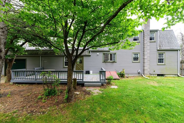 36 Cynthia Road, Seekonk, MA 02771