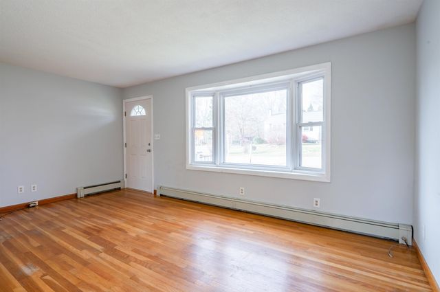 3 Exeter Street, Derry, NH 03038