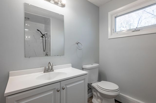 3 Exeter Street, Derry, NH 03038