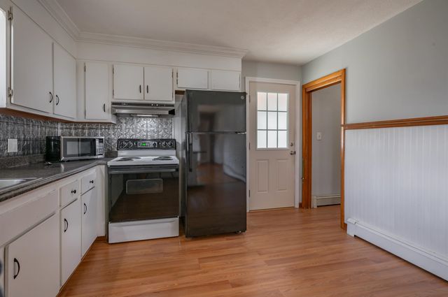 3 Exeter Street, Derry, NH 03038