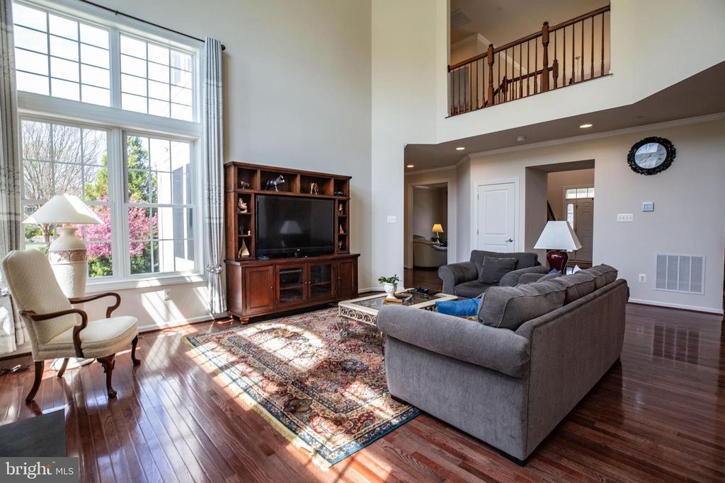 Image 12 of property listing at 11039 HUNTERS VIEW RD, Ellicott City, MD 21042