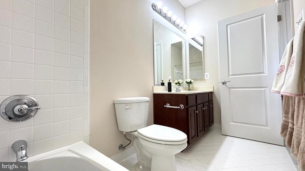 Image 37 of property listing at 11039 HUNTERS VIEW RD, Ellicott City, MD 21042