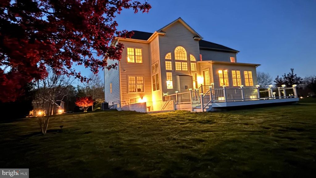 Image 52 of property listing at 11039 HUNTERS VIEW RD, Ellicott City, MD 21042