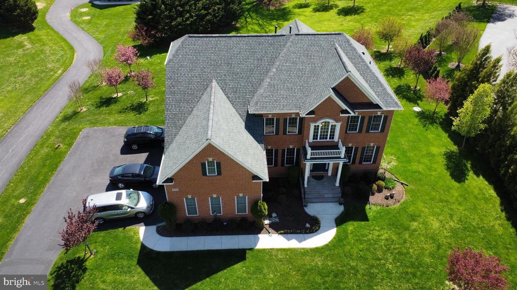 Image 56 of property listing at 11039 HUNTERS VIEW RD, Ellicott City, MD 21042