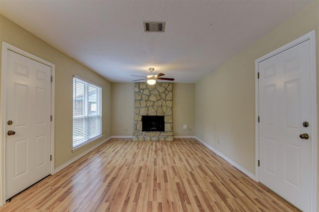 3302 Creek Shadows Drive, Houston, TX 77339