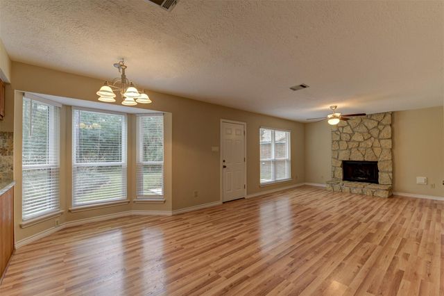 3302 Creek Shadows Drive, Houston, TX 77339
