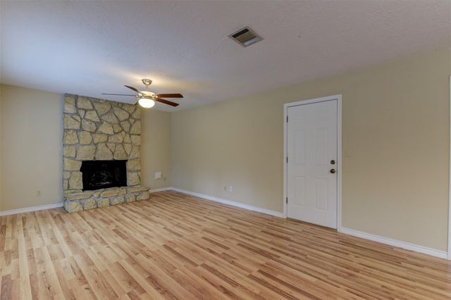 3302 Creek Shadows Drive, Houston, TX 77339