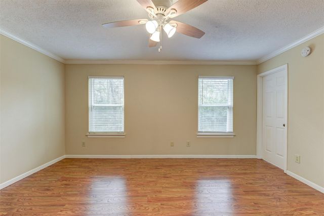 3302 Creek Shadows Drive, Houston, TX 77339