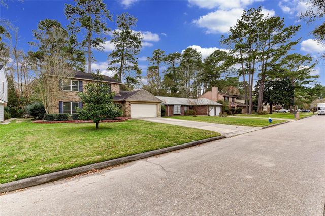 3302 Creek Shadows Drive, Houston, TX 77339