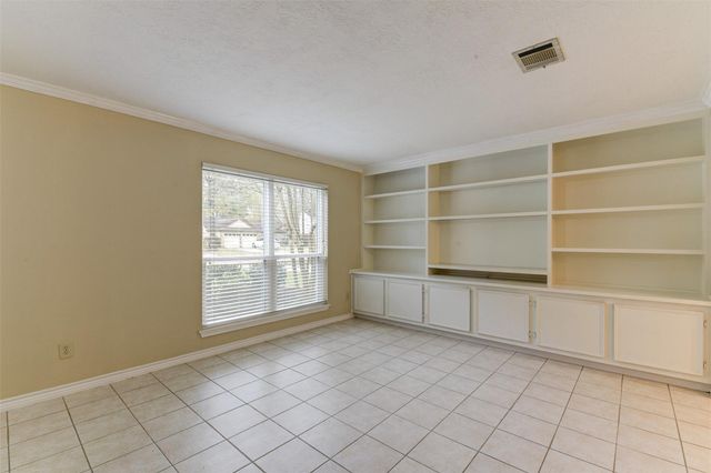 3302 Creek Shadows Drive, Houston, TX 77339