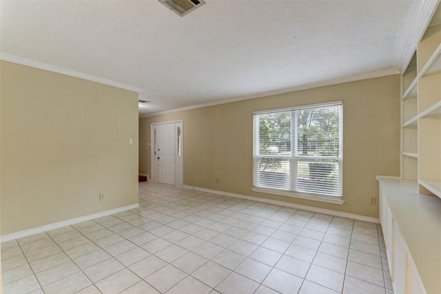 3302 Creek Shadows Drive, Houston, TX 77339
