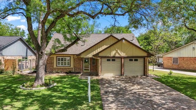 5918 Par Four Drive, Houston, TX 77088
