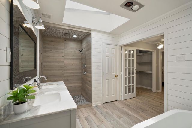 5918 Par Four Drive, Houston, TX 77088