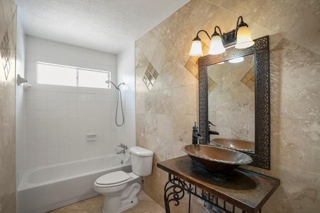 5918 Par Four Drive, Houston, TX 77088