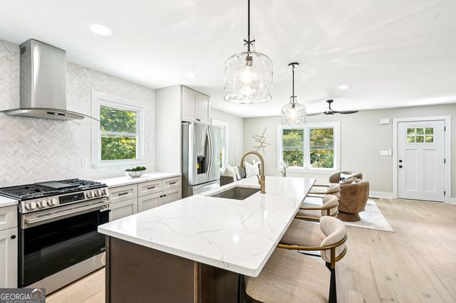 1005 Pinedale Drive SE, Smyrna, GA 30080