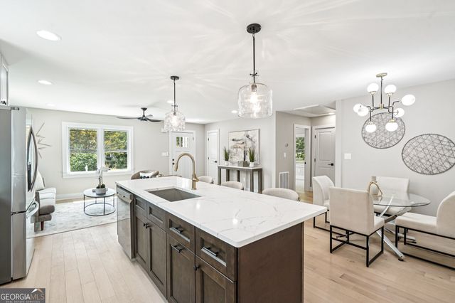 1005 Pinedale Drive SE, Smyrna, GA 30080