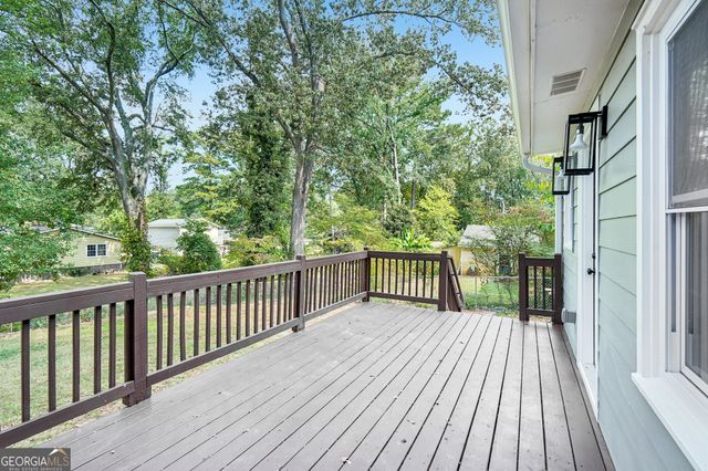 1005 Pinedale Drive SE, Smyrna, GA 30080