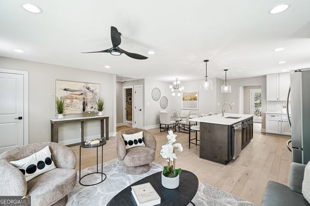 1005 Pinedale Drive SE, Smyrna, GA 30080