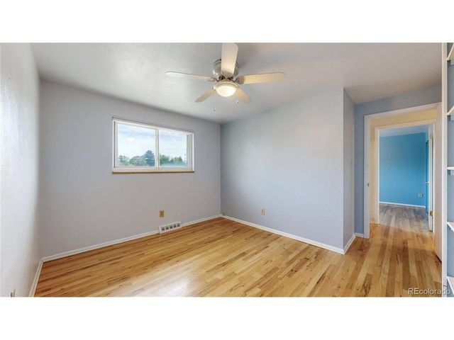 963 S Jamaica St, Aurora, CO 80012