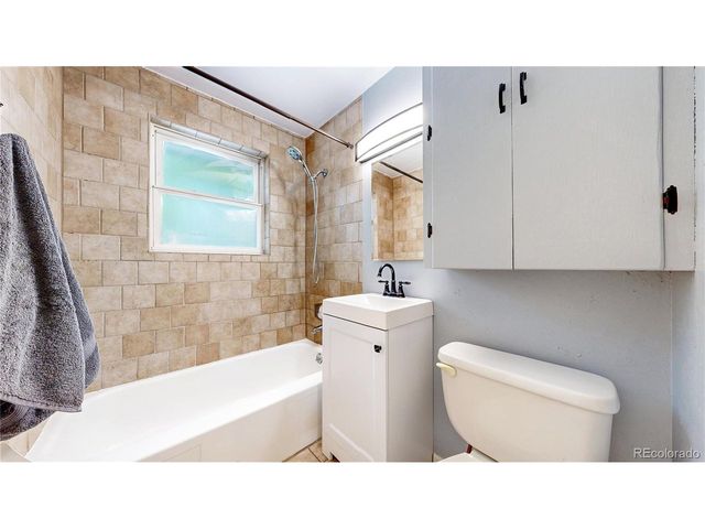 963 S Jamaica St, Aurora, CO 80012