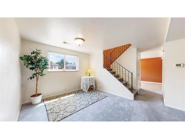 963 S Jamaica St, Aurora, CO 80012