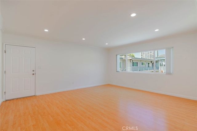 340 W Doran Street 8, Glendale, CA 91203