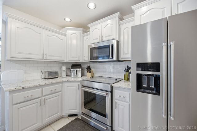 21222 E 61st Street S, Broken Arrow, OK 74014