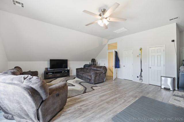 21222 E 61st Street S, Broken Arrow, OK 74014