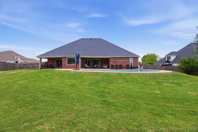21222 E 61st Street S, Broken Arrow, OK 74014