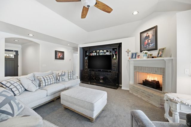 21222 E 61st Street S, Broken Arrow, OK 74014