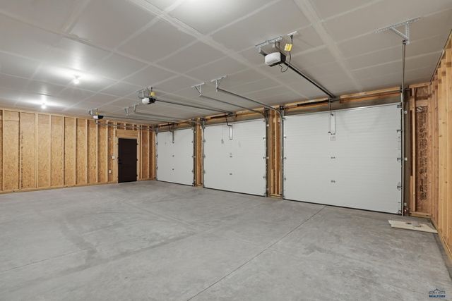 3407 PING DR, Rapid City, SD 57703