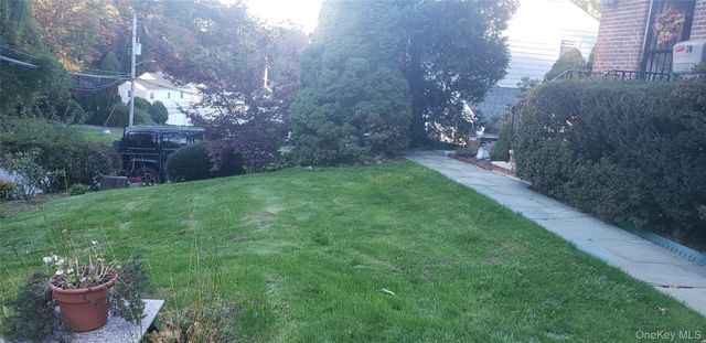 30 Greenvale Circle, White Plains, NY 10607
