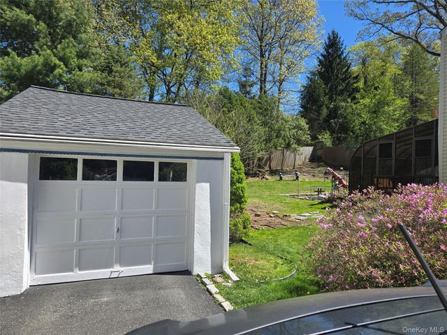 30 Greenvale Circle, White Plains, NY 10607