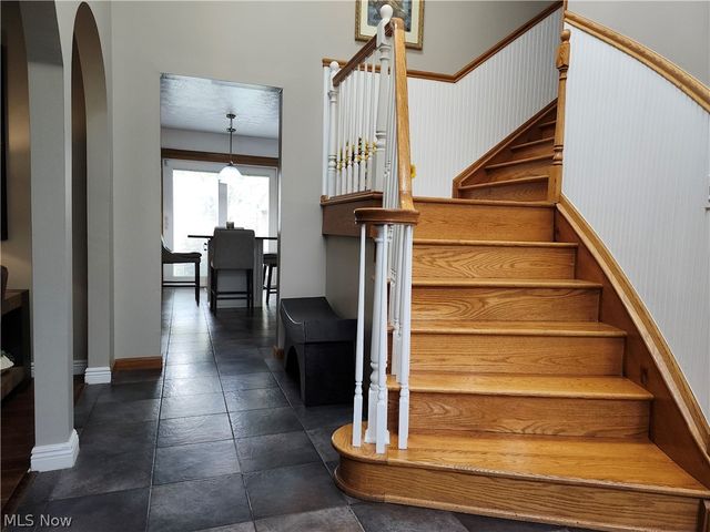7680 ALDERSYDE Drive, Middleburg Heights, OH 44130
