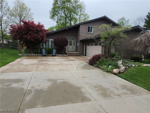 7680 ALDERSYDE Drive, Middleburg Heights, OH 44130