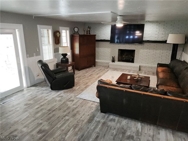 7680 ALDERSYDE Drive, Middleburg Heights, OH 44130