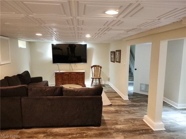 7680 ALDERSYDE Drive, Middleburg Heights, OH 44130
