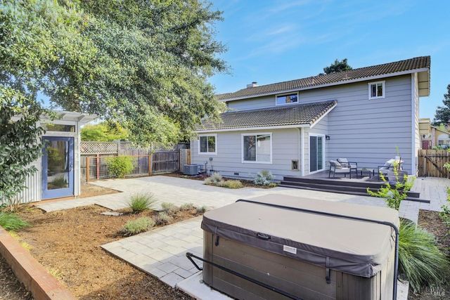 104 Banff Way, Petaluma, CA 94954